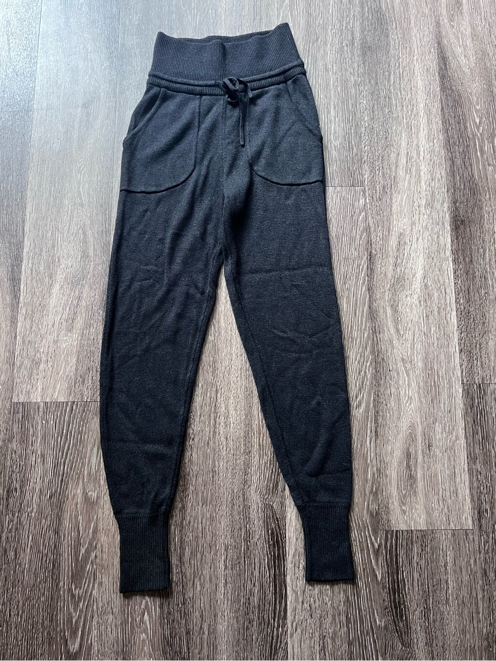 Lululemon dark grey knit drawstring joggers - Picture 1 of 6